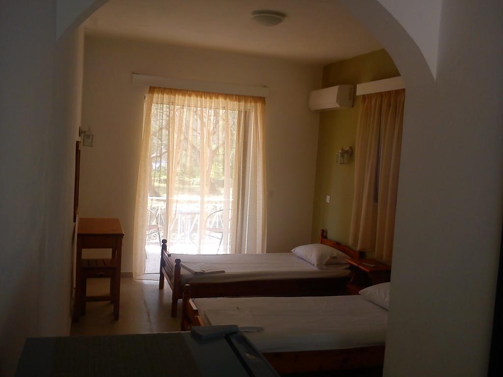 Elaia Resorts Pérama Quarto foto